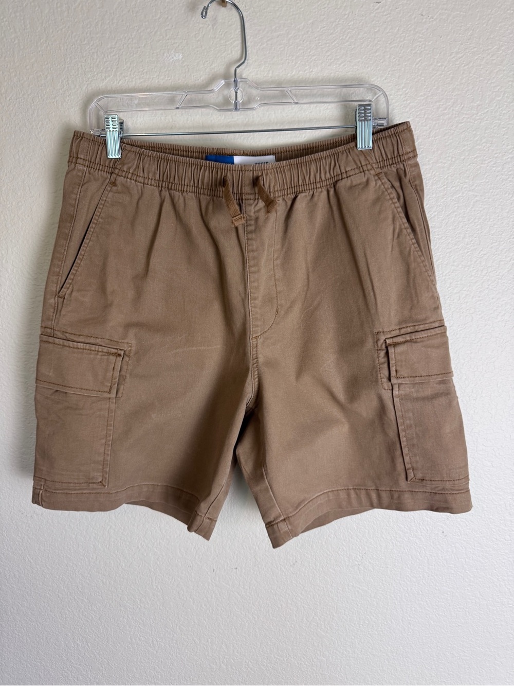 Old Navy M Men's Tan Cargo Shorts with Elastic Drawstring Waist